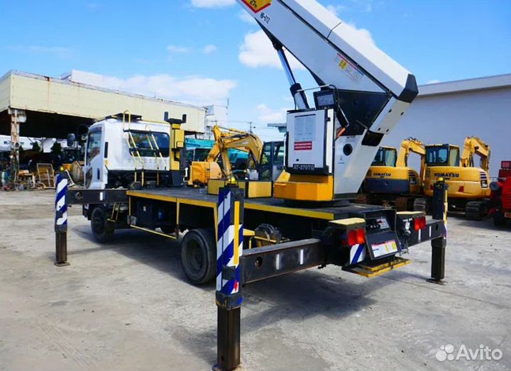 Isuzu Forward, 2013 год, АВТОВЫШКА 27 метров