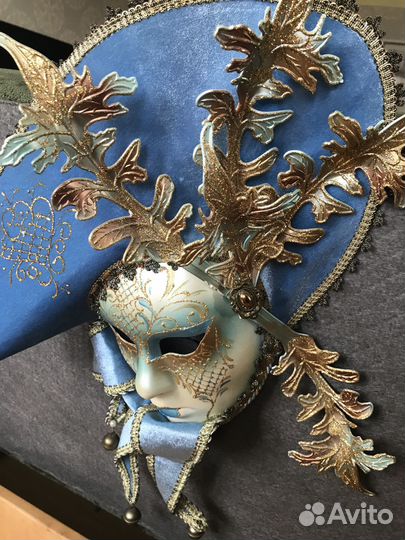 Венецианская карнавальная маска