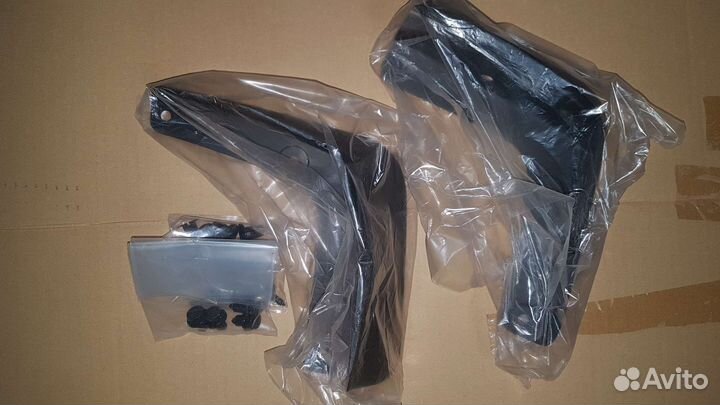 Комплект задних брызговиков M.Lancer mz380401ex