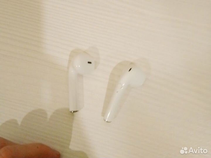 Беспроводные наушники