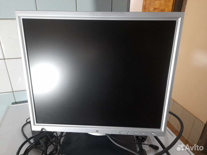 Монитор Syscom MSC-727 ЖК TFT 17