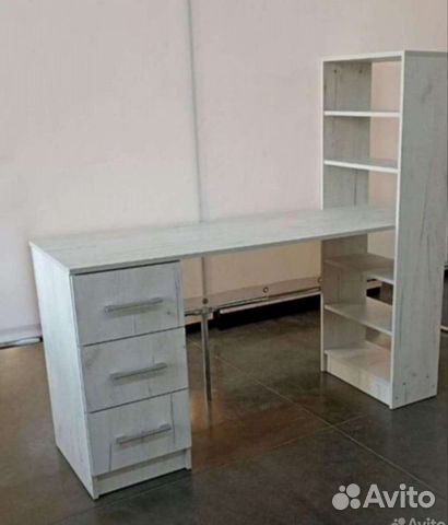 Стол компьютерный, в наличии