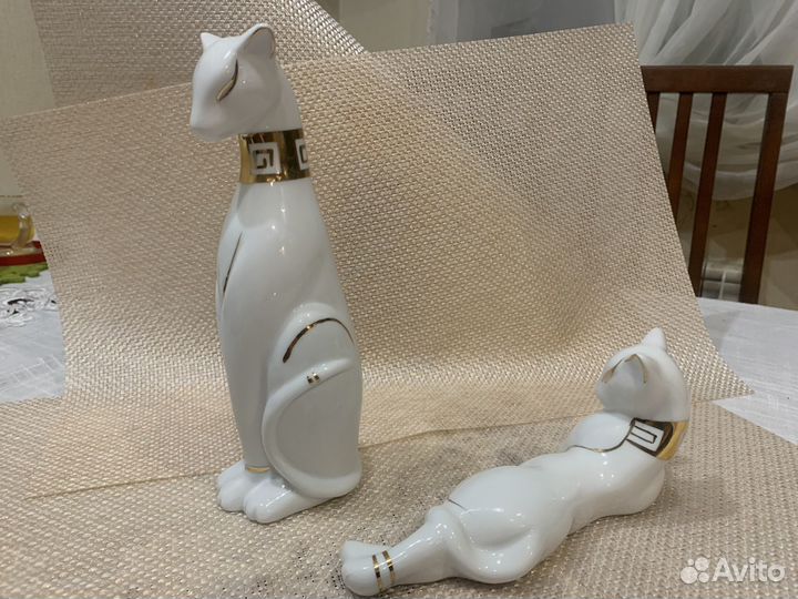 Статуэтки кошки