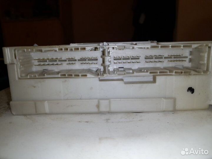 Блок предохранителей Lexus Is250 2005-2010