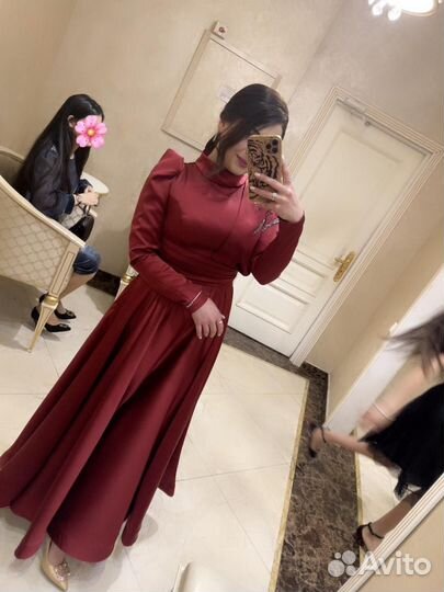 Вечернее платье