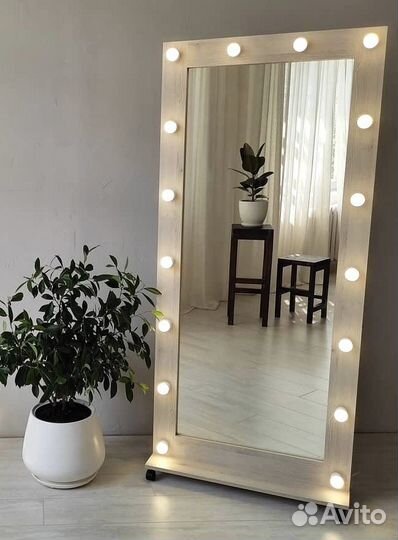 Зеркало с подсветкой