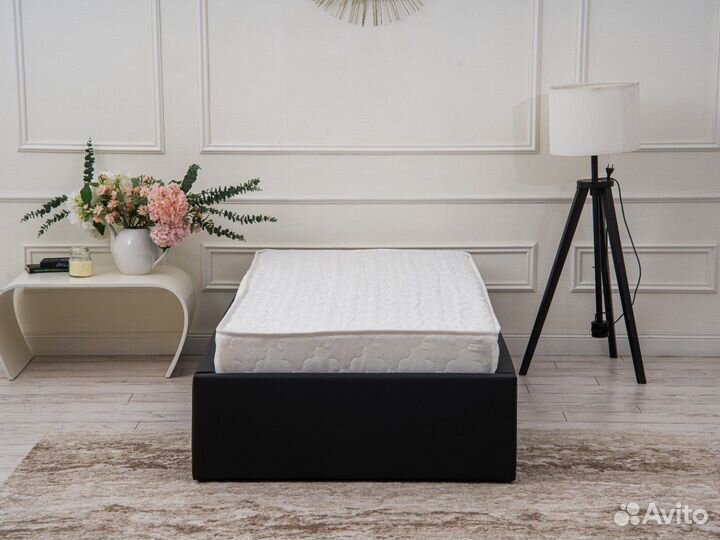 Кровать новая. цена за полный комплект