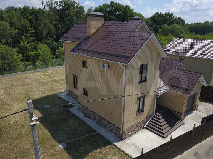 Дом 201 м² на участке 10 сот.