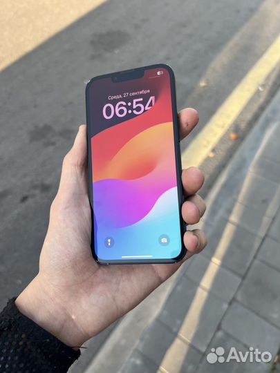 iPhone 13 256GB 2sim хороший