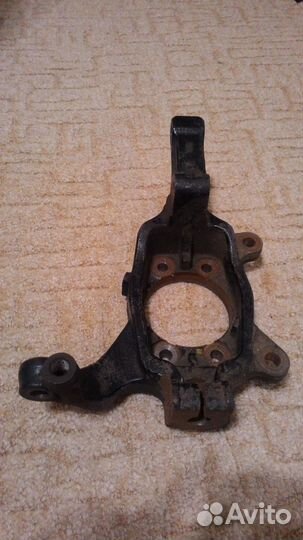 Поворотный кулак левый (цапфа) Teana J31 / Теана