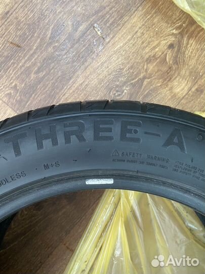 Three-A Freeze S1 215/55 R17