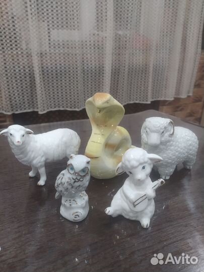 Фарфоровые статуэтки