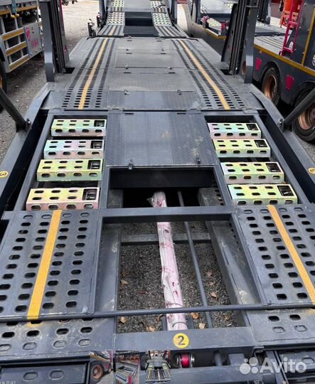 Полуприцеп автовоз Luxuda LZC9407BG, 2024