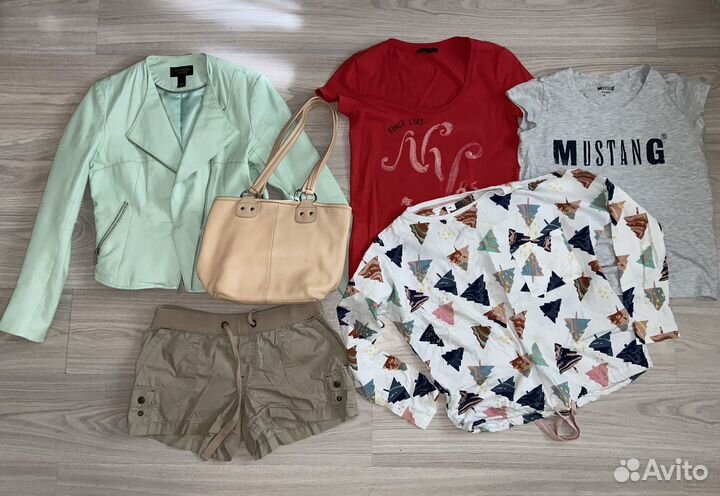 Пакет фирменных вещей куртка сумка футболки 42/44