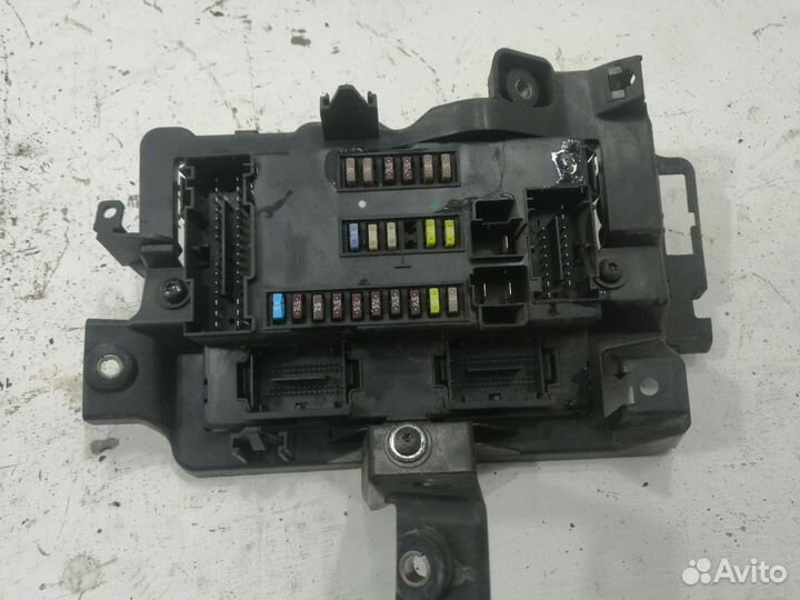 Блок предохранителей