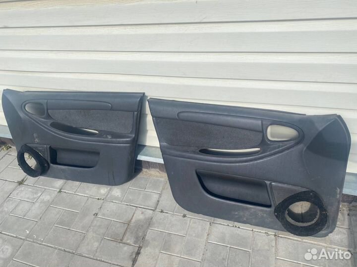 Обшивка двери передняя Chevrolet Lanos седан 1.5