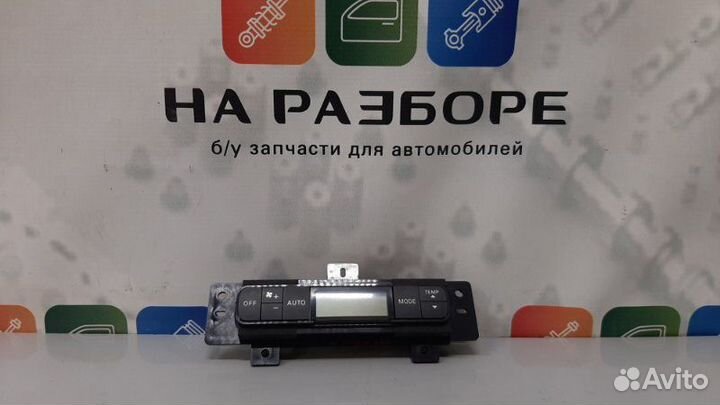 Панель управления климат-контролем задний Infiniti