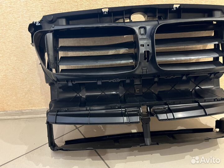 Воздуховод радиатора BMW F10 новый бмв Ф10