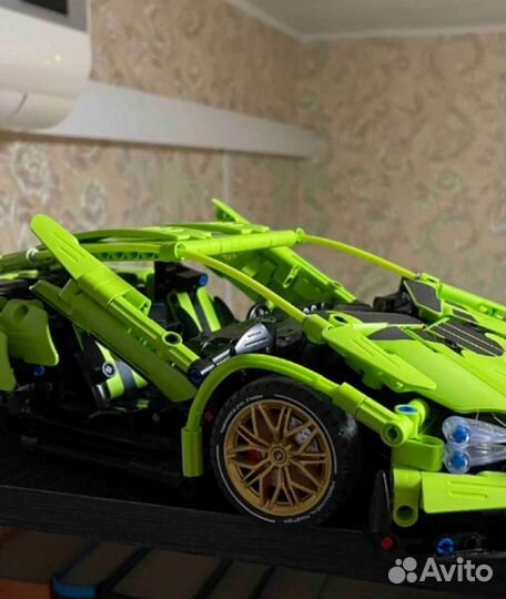 Конструктор Гоночный Автомобиль 1130 деталей