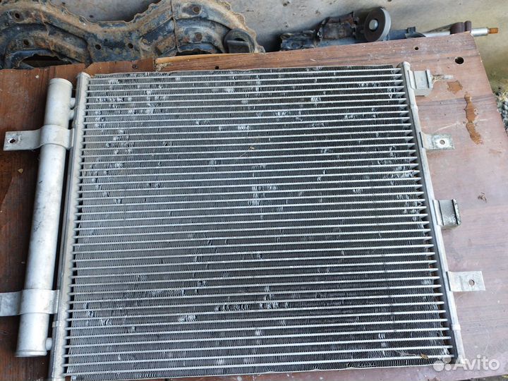 Радиатор кондиционера jaguar с тайп