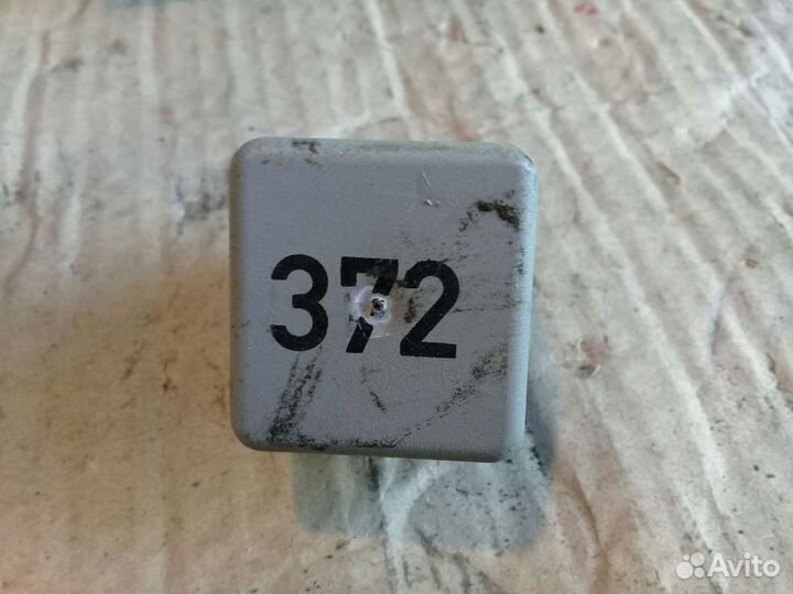 Реле топливного насоса 372 Volkswagen Passat B5