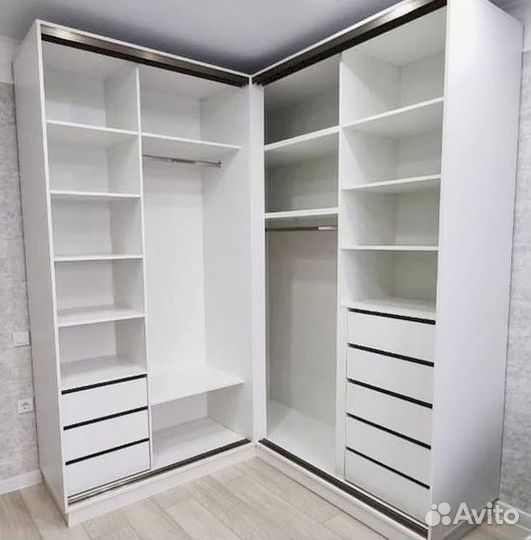 Распашной шкаф