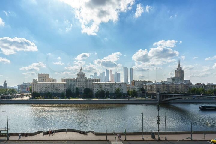 4-к. квартира, 120 м², 5/8 эт.