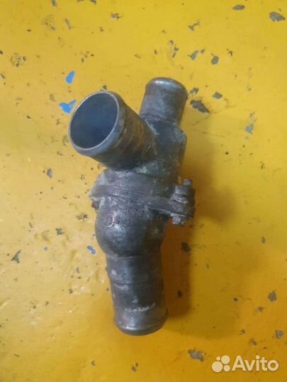 Корпус фланец термостата mazda GY 2.5 MPV