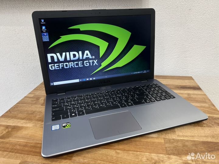 2020 игровой Asus i3-7020 8Gb MX130 SSD256+640 FHD