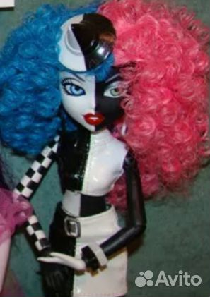 Парик от фирменной редкой куклы Bratzillaz