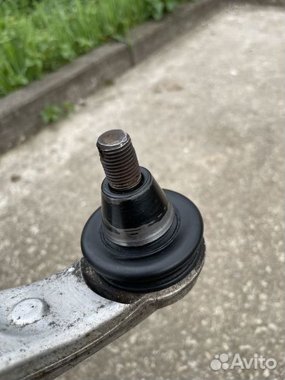 Рычаги задние верхние Infiniti G25, G35, G37