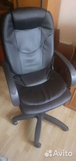 Компьютерное кресло