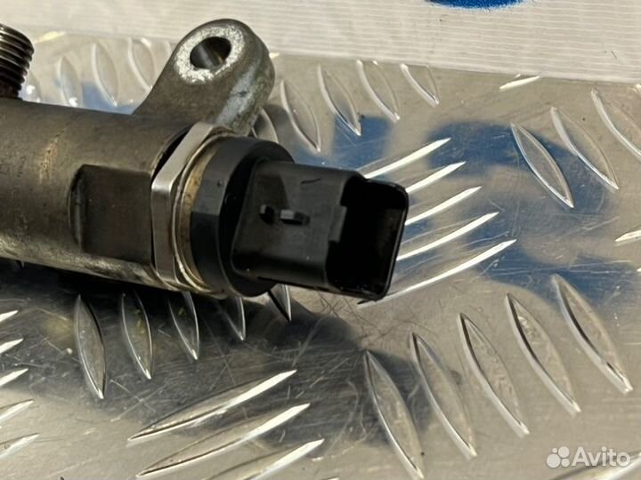 Топливная рампа Land Rover Freelander 2 224DT