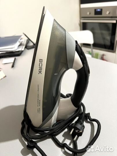 Утюг bork (на запчасти)