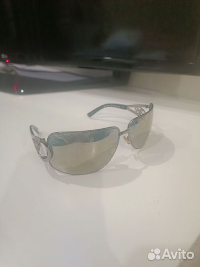 Солнцезащитные очки