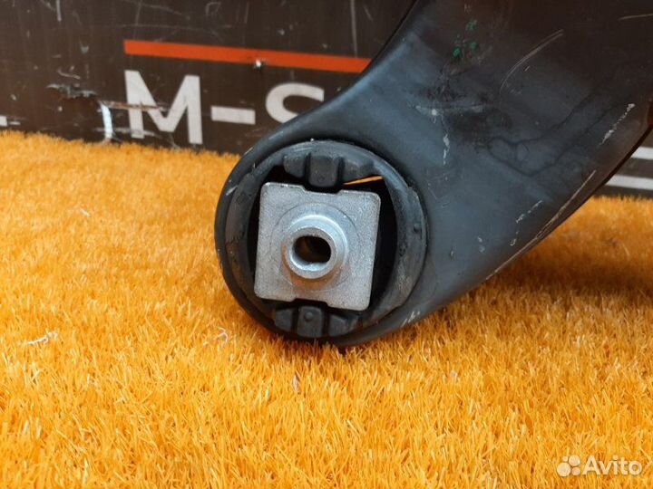 Балка поперечная задняя Mercedes-Benz C-Class W204