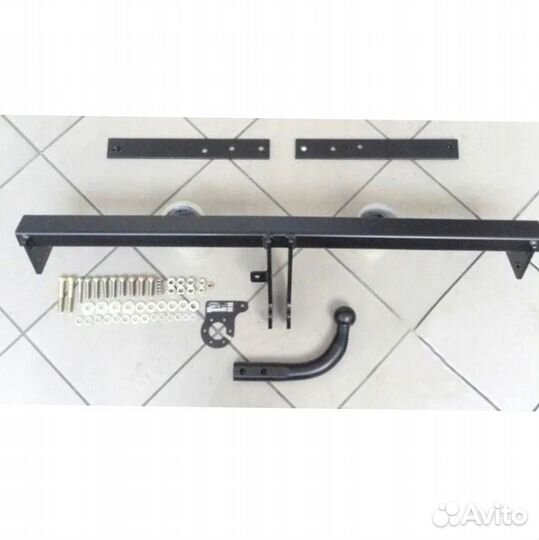 Фаркоп Skoda Rapid лифтбек 2012-2020, 2020