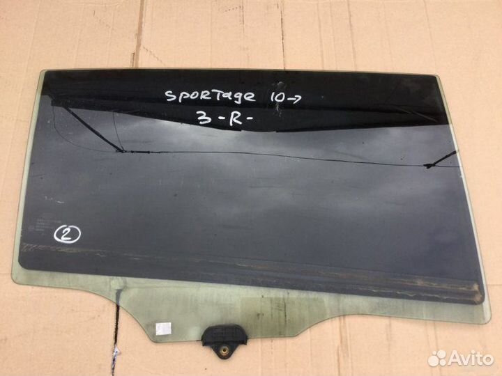 Стекло двери задней правой Kia Sportage 2010-2015