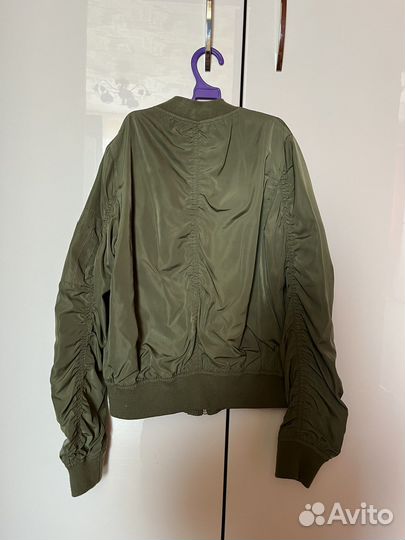 Ветровка bershka