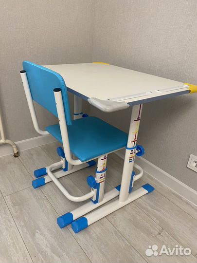 Стол и стул детский