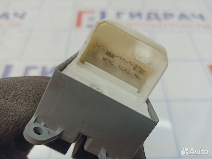 Блок управления стеклоподъемниками Toyota Camry (X