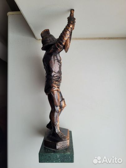 Гладиатор статуэтка
