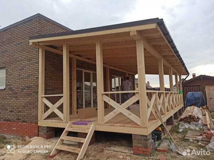 Бригада строителей