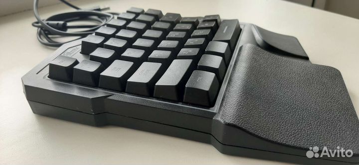 Игровая клавиатура с подсветкой