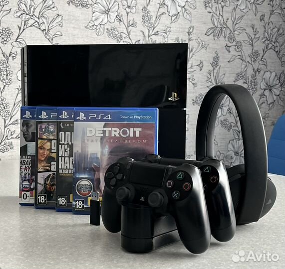 Sony PlayStation 4
