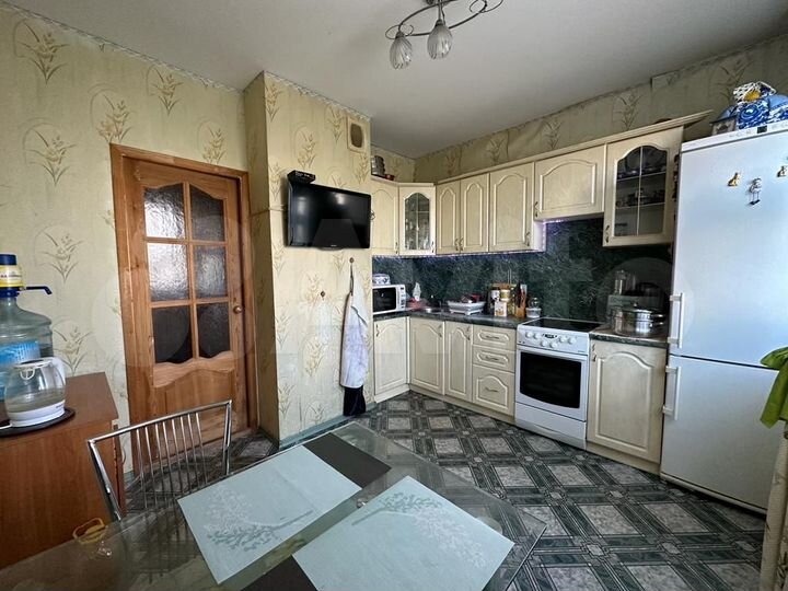 Комната 19 м² в 3-к., 5/14 эт.