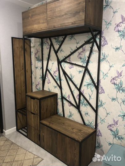 Прихожая в стиле лофт