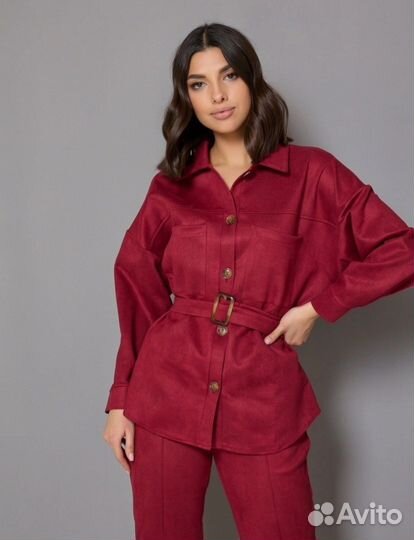 Новый костюм с этикеткой