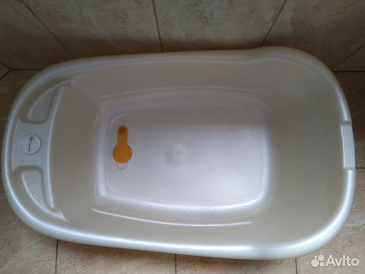 Ванночка для купания + пеленальный столик