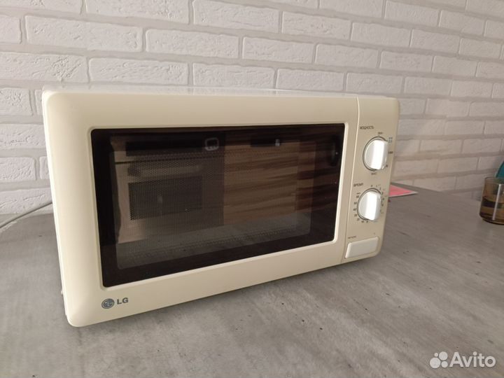 Микроволновая печь lg